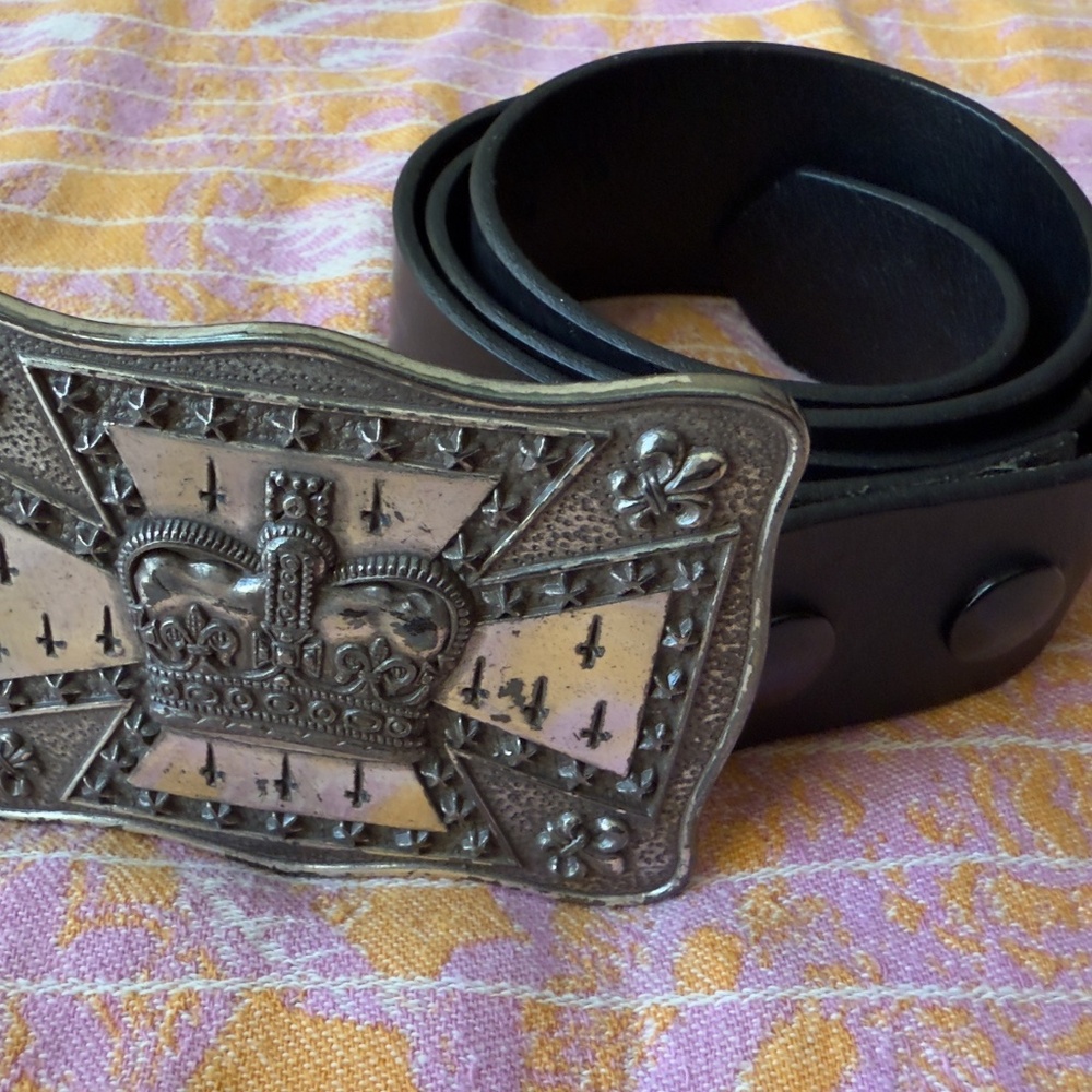 Leather Belt size 34 (fits 31 to 34) with metal Buckle